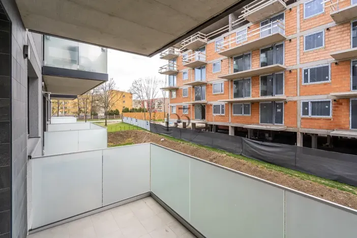 Pronájem bytu 2+kk, Praha - Prosek, Čakovická, 43 m2