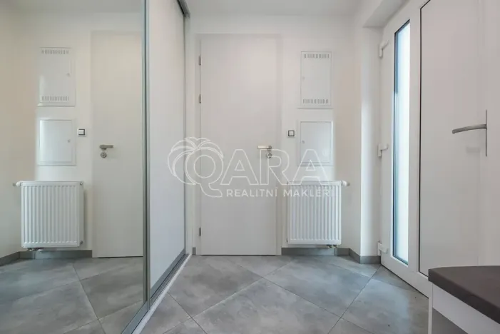 Pronájem bytu 1+kk, Praha - Chodov, Švabinského, 25 m2