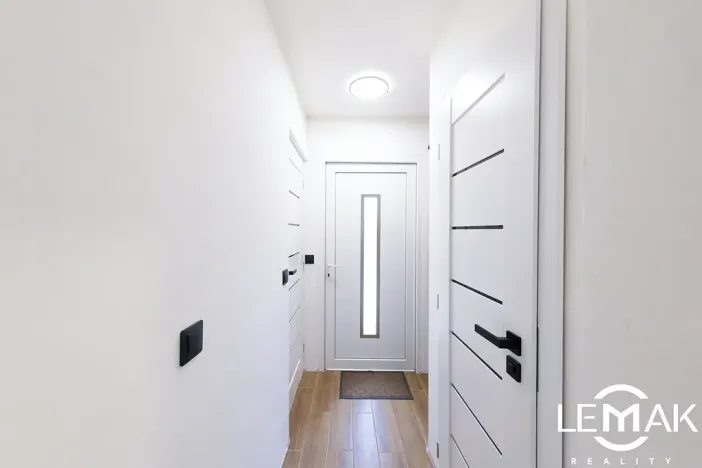 Prodej bytu 2+1, Příkazy, 56 m2