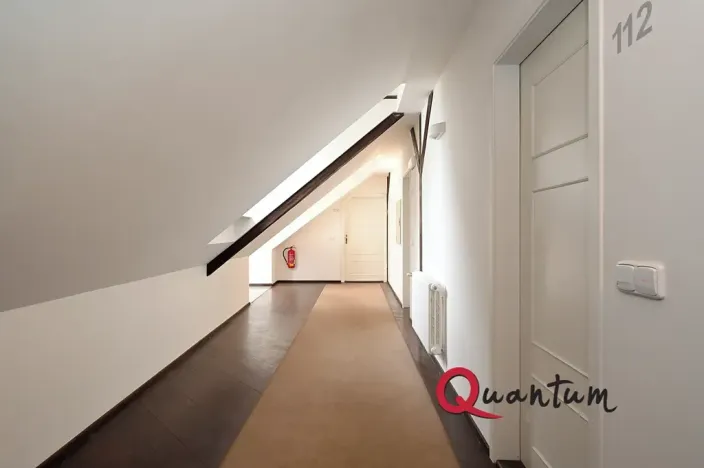 Pronájem bytu 1+kk, Praha - Smíchov, U Pernikářky, 23 m2