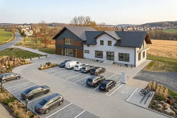 Prodej obchodního prostoru, Furth im Wald, Německo, 584 m2