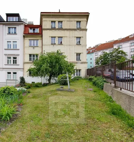 Prodej bytu 2+1, Praha - Smíchov, Na Březince, 66 m2