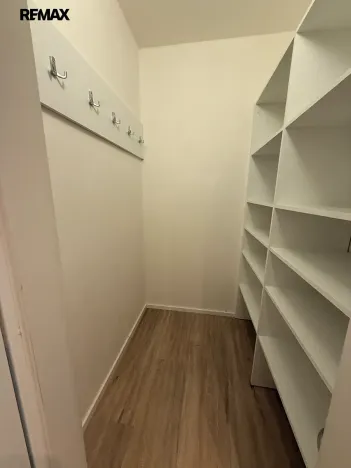 Pronájem bytu 3+kk, Praha - Břevnov, Bolívarova, 59 m2