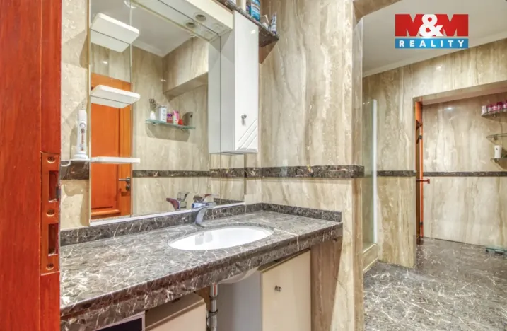 Prodej rodinného domu, Psáry, Pod Skalou, 218 m2