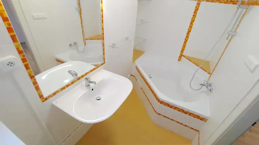 Pronájem bytu 2+kk, Brno, Havlišova, 55 m2