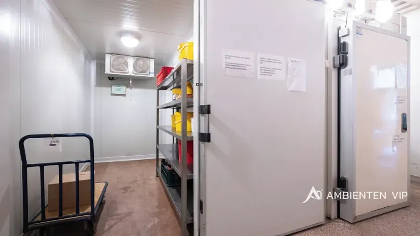 Prodej obchodního prostoru, Újezd u Brna, Nádražní, 901 m2