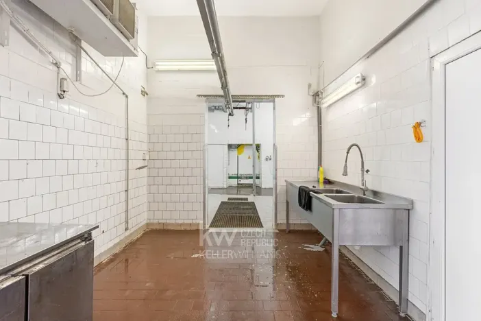 Prodej obchodního prostoru, Milíkov, 420 m2