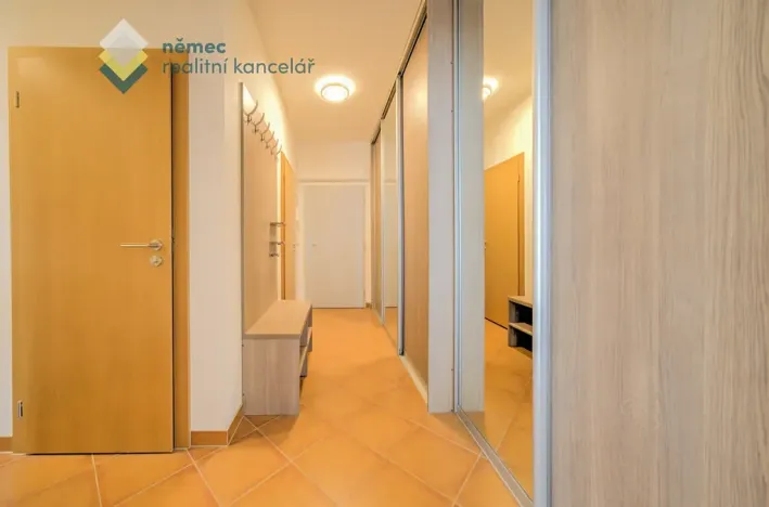 Pronájem bytu 3+kk, Praha - Hrdlořezy, V třešňovce, 109 m2