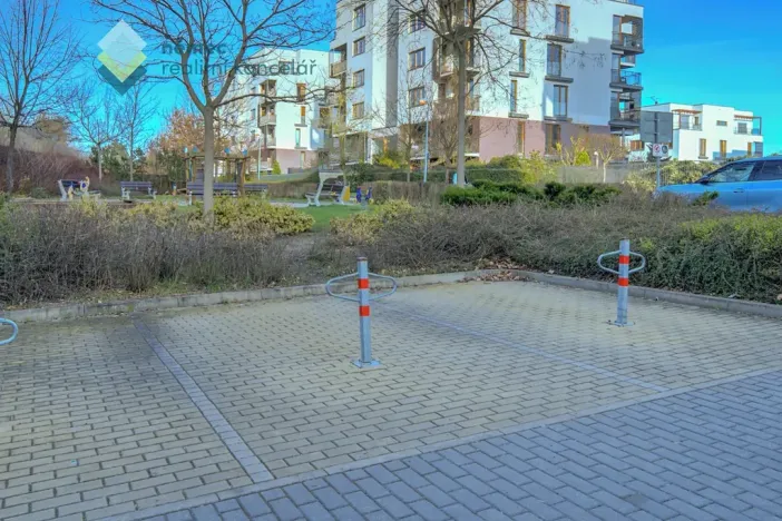 Pronájem bytu 3+kk, Praha - Hrdlořezy, V třešňovce, 109 m2