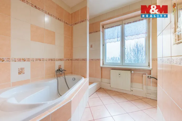 Pronájem bytu 3+1, Bukovany, 84 m2