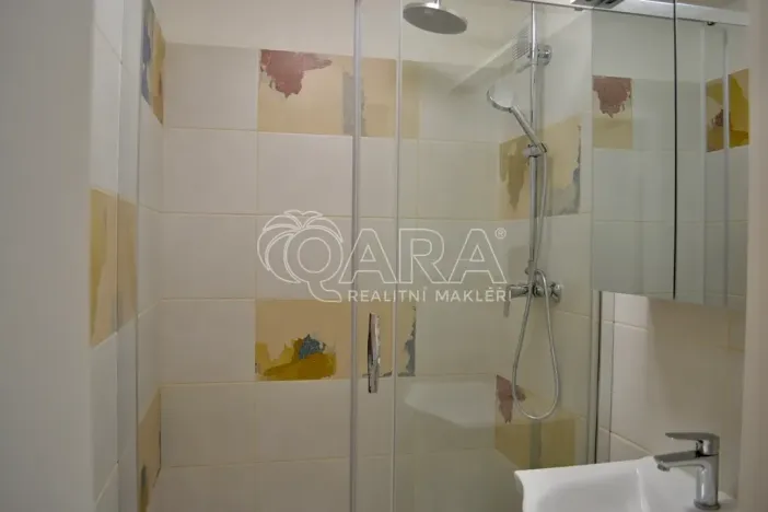 Pronájem bytu 1+1, Praha - Hloubětín, Kukelská, 43 m2