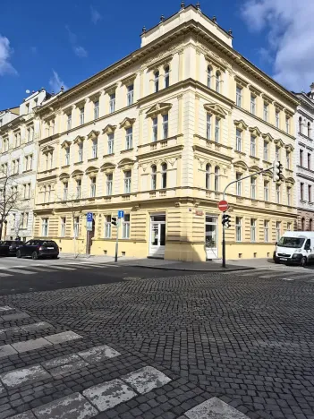 Pronájem bytu 1+1, Praha - Vinohrady, Perunova, 40 m2