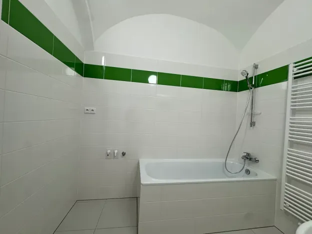 Pronájem bytu 2+1, Litomyšl, Smetanovo náměstí, 68 m2