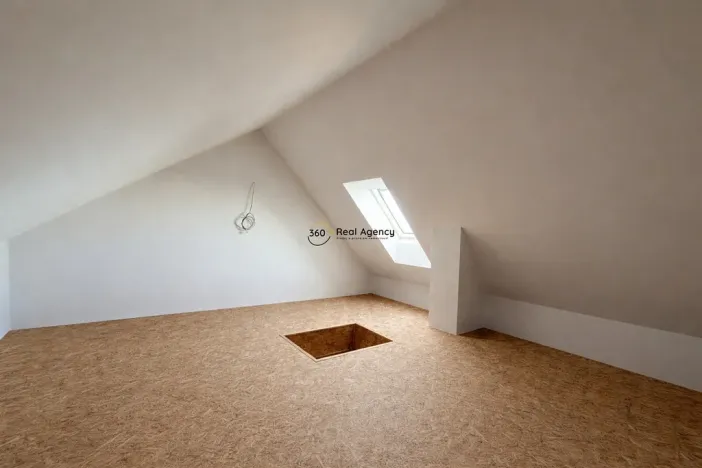 Pronájem rodinného domu, Trnová, 127 m2