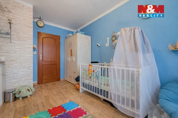 Prodej bytu 4+1, Litoměřice - Pokratice, Ladova, 77 m2