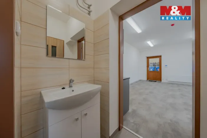 Pronájem skladu, Zubří, U Traktorky, 129 m2