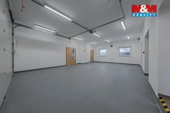 Pronájem skladu, Zubří, U Traktorky, 129 m2