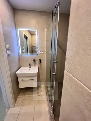 Pronájem bytu 3+kk, Praha - Strašnice, Nučická, 65 m2