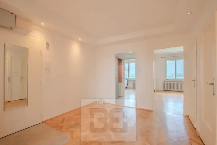 Pronájem bytu 3+1, Praha - Vinohrady, Písecká, 101 m2