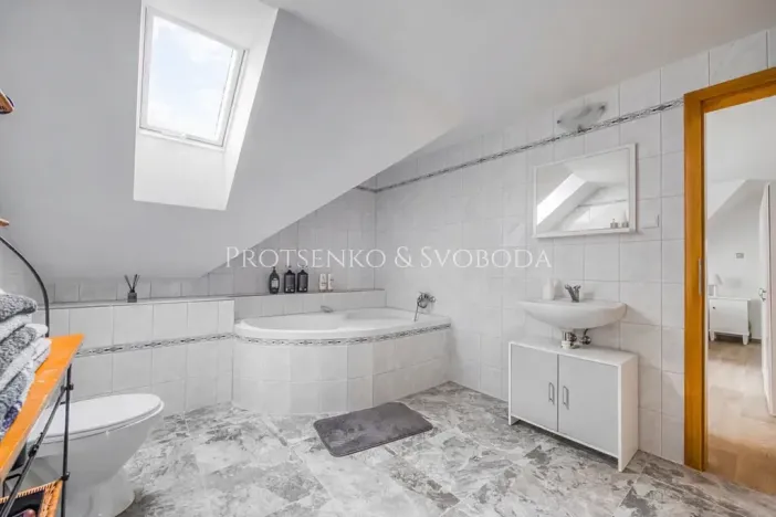 Prodej rodinného domu, Záhoří, 252 m2