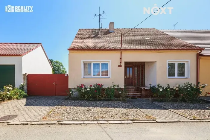 Prodej rodinného domu, Přítluky, Poštovní, 210 m2