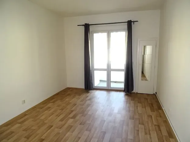 Pronájem bytu 3+1, Praha - Nusle, Žateckých, 83 m2