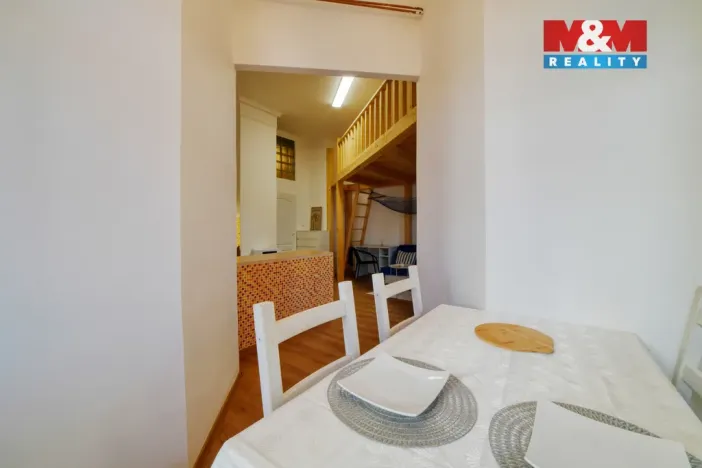 Prodej bytu 2+kk, Karlovy Vary, Krále Jiřího, 60 m2