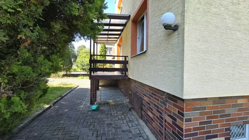 Pronájem rodinného domu, Osek, Rybniční, 146 m2