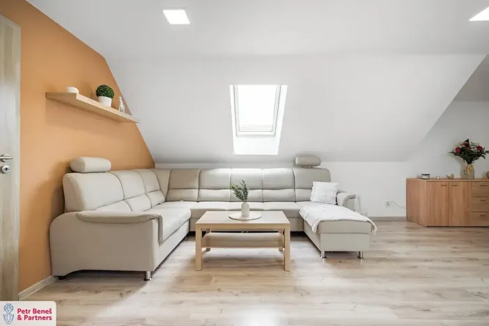 Prodej rodinného domu, Kolešov, 198 m2