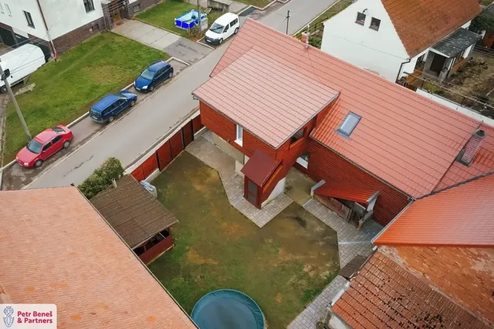 Prodej rodinného domu, Kolešov, 198 m2