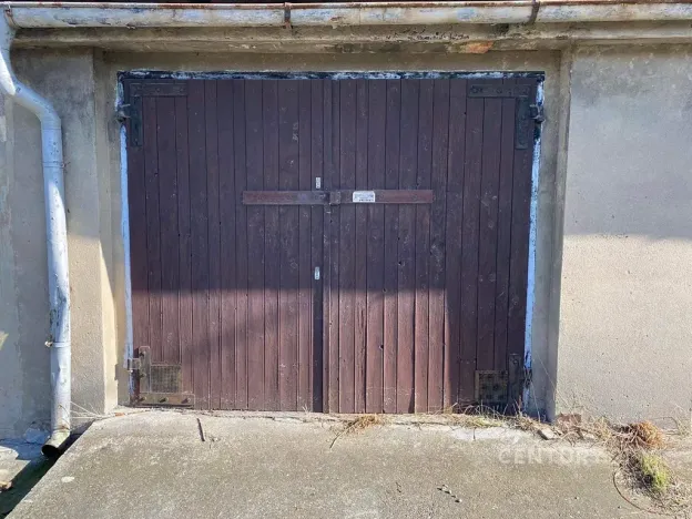 Pronájem garáže, Teplice, Libušina, 21 m2