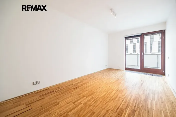 Pronájem bytu 2+kk, Praha - Karlín, Rohanské nábřeží, 73 m2