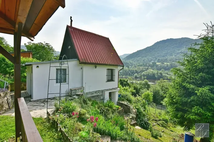 Prodej chaty, Dolní Zálezly, 37 m2