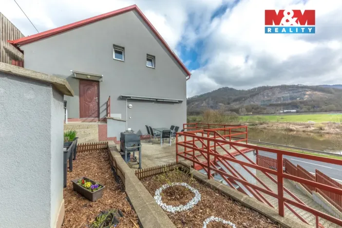 Prodej rodinného domu, Dobkovice, 224 m2