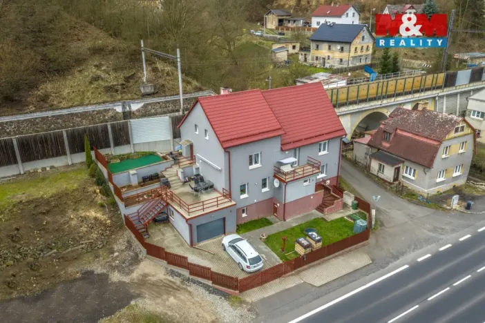 Prodej rodinného domu, Dobkovice, 224 m2