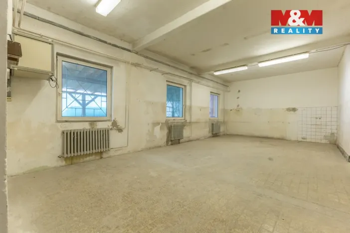 Pronájem skladu, Jirkov, Mostecká, 255 m2