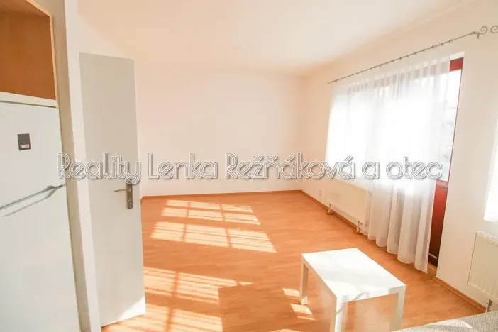 Pronájem bytu 1+kk, Mikulov, Brněnská, 36 m2