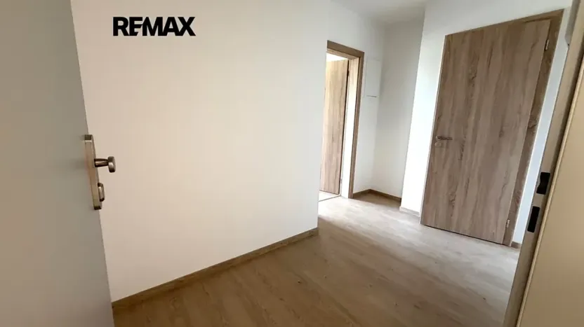 Pronájem bytu 2+kk, Praha - Letňany, Vyletalova, 54 m2
