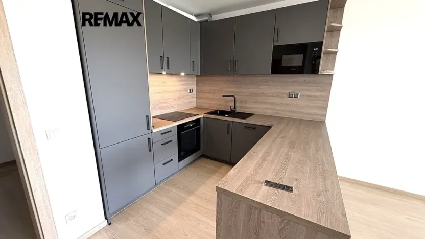 Pronájem bytu 2+kk, Praha - Letňany, Vyletalova, 54 m2