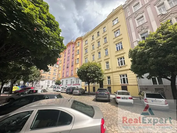 Pronájem bytu 2+kk, Praha - Vršovice, Oblouková, 51 m2