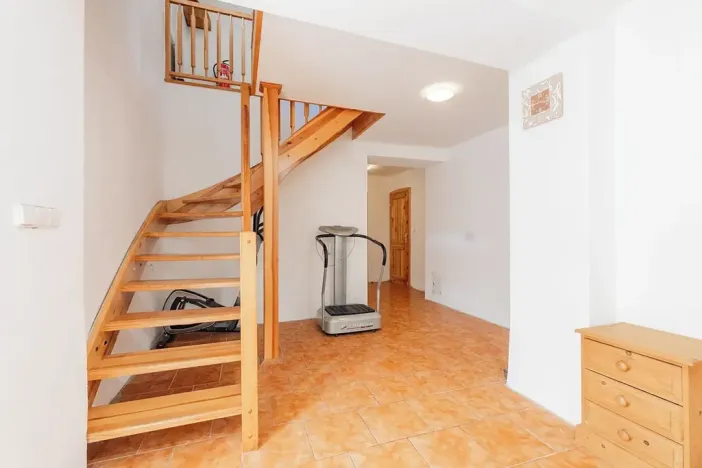 Prodej rodinného domu, Ohníč, 300 m2