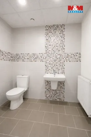 Pronájem kanceláře, Louny, Březinova, 173 m2