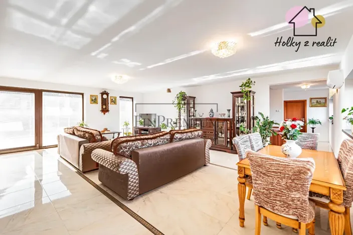 Prodej rodinného domu, Psáry, U Studny, 298 m2