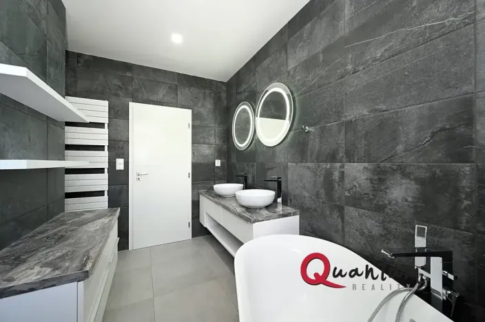 Pronájem bytu 4+kk, Praha - Prosek, Na samotě, 167 m2