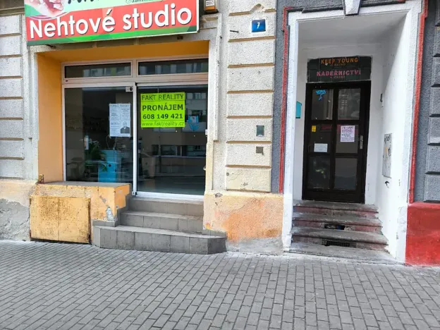 Pronájem obchodního prostoru, Ústí nad Labem, Moskevská, 40 m2