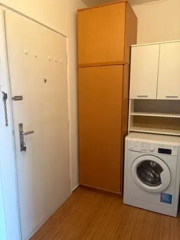 Pronájem bytu 1+kk, Praha - Střížkov, Českolipská, 28 m2