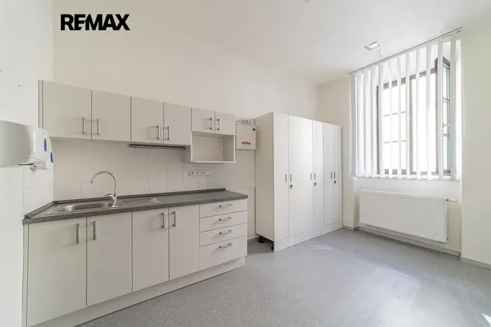 Prodej obchodního prostoru, Králíky, 5. května, 519 m2