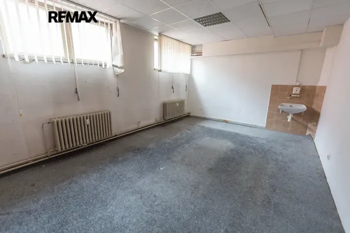 Prodej obchodního prostoru, Město Albrechtice, Míru, 1427 m2