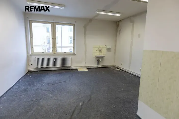 Prodej obchodního prostoru, Město Albrechtice, Míru, 1427 m2