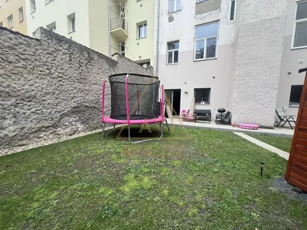 Pronájem bytu 2+kk, Praha - Libeň, Andrštova, 58 m2